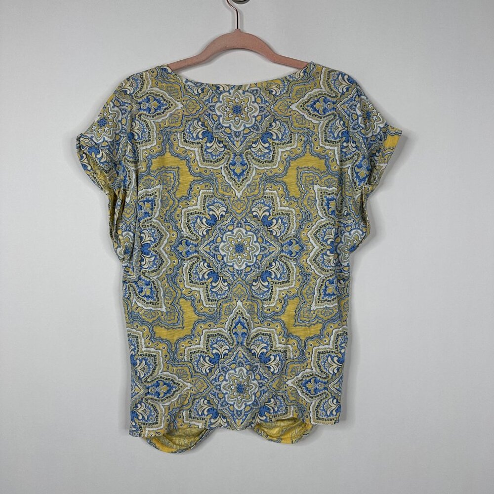 2/$30 Lucky Brand Twist Front Medallion Print Tee Cap Sleeve Mustard L #A1478 - Picture 7 of 11
